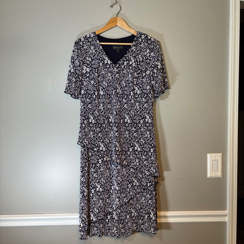 Connected Woman Navy Floral Tiered Midi Dress V-Neck Short Sleeve 14W V1051445L